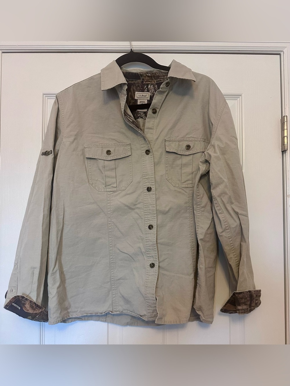 L.L. Bean Women’s Beige Camo Trim Button-Up Outdoor Shirt Size XL 100% Cotton